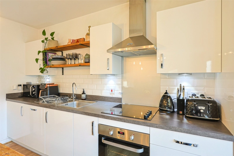 2 bedrooms apartments/flats to sale in Grahame Park Way, Colindale-image 12