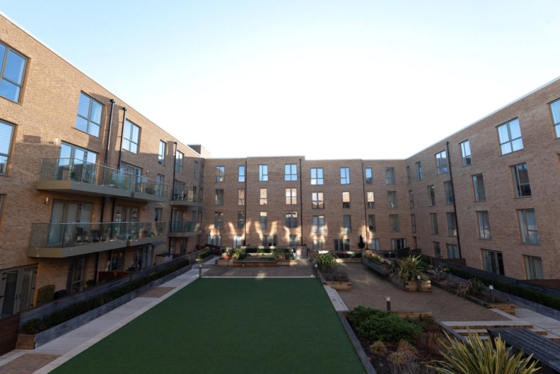 2 bedrooms apartments/flats to sale in Grahame Park Way, Colindale-image 10