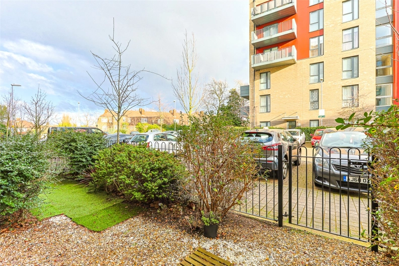 1 bedroom apartments/flats to sale in Salk Close, Colindale-image 12