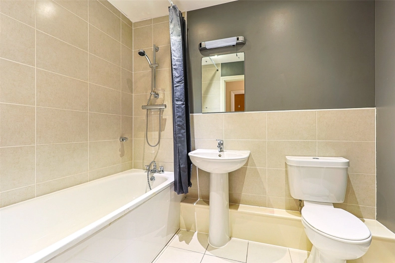 1 bedroom apartments/flats to sale in Salk Close, Colindale-image 9