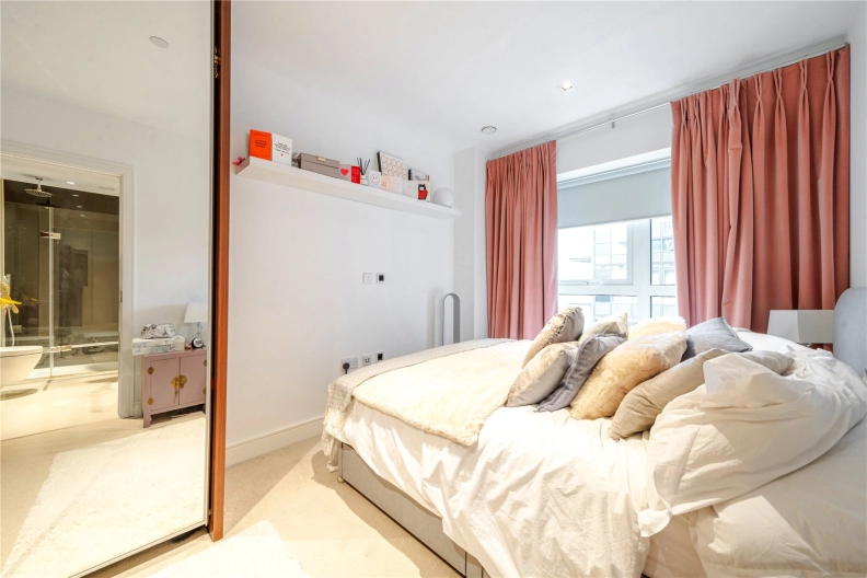 2 bedrooms apartments/flats to sale in Longfield Avenue, Ealing-image 14