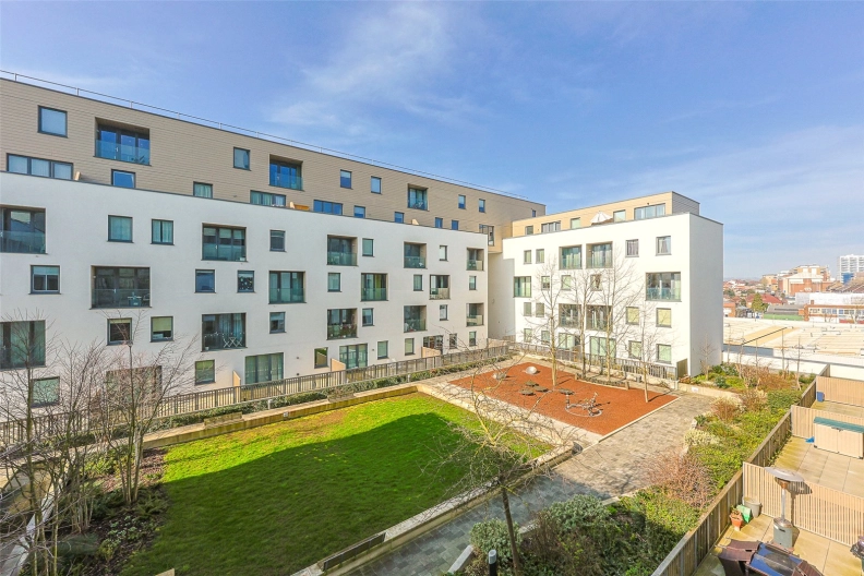 1 bedroom apartments/flats to sale in Capitol Way, Colindale-image 11