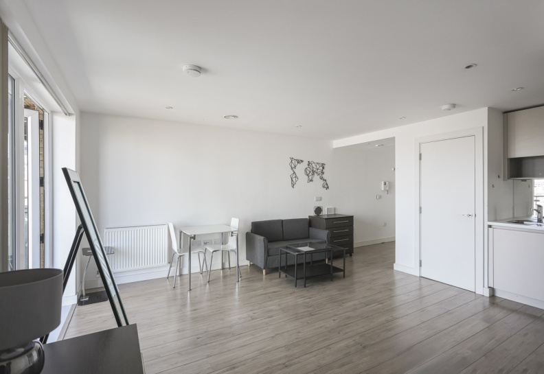 Studio apartments/flats to sale in Deals Gateway, Deptford-image 6