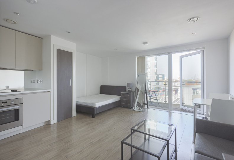 Studio apartments/flats to sale in Deals Gateway, Deptford-image 5