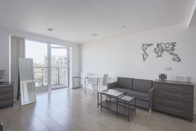 Studio apartments/flats to sale in Deals Gateway, Deptford-image 3