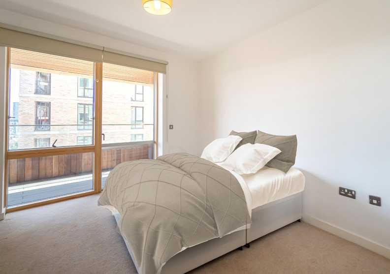 2 bedrooms apartments/flats to sale in Rathbone Street, Canning Town-image 5