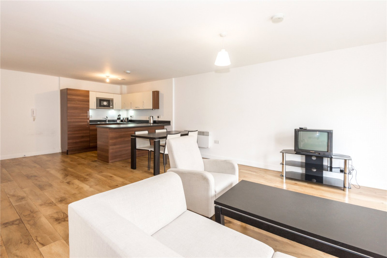 1 bedroom apartments/flats to sale in Park Lodge Avenue, West Drayton-image 2