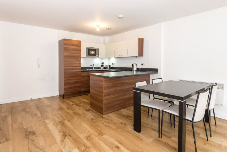 1 bedroom apartments/flats to sale in Park Lodge Avenue, West Drayton-image 10