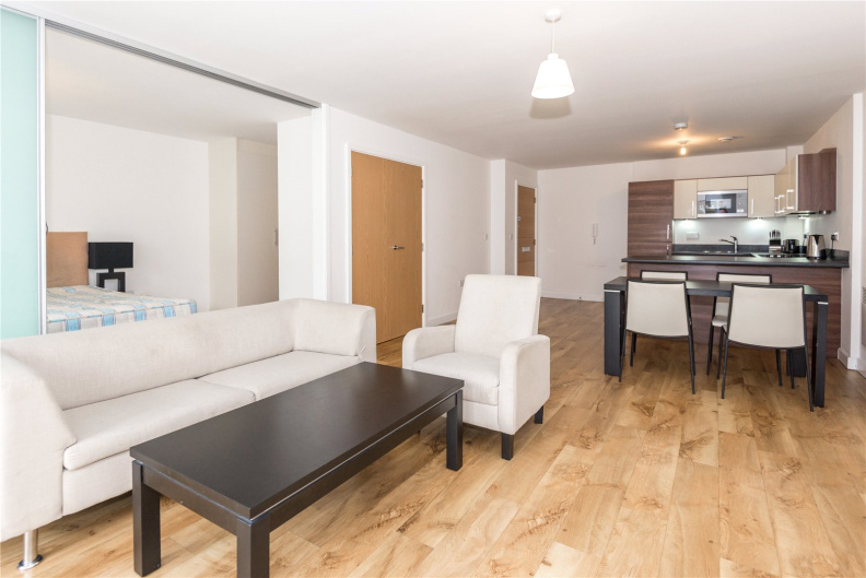 1 bedroom apartments/flats to sale in Park Lodge Avenue, West Drayton-image 1