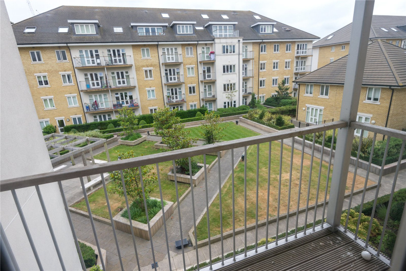 1 bedroom apartments/flats to sale in Park Lodge Avenue, West Drayton-image 3