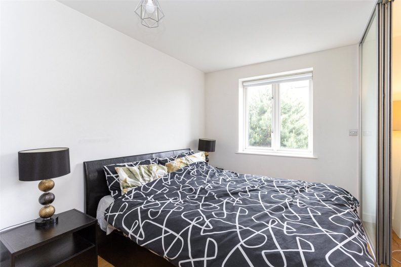 1 bedroom apartments/flats to sale in Park Lodge Avenue, West Drayton-image 2