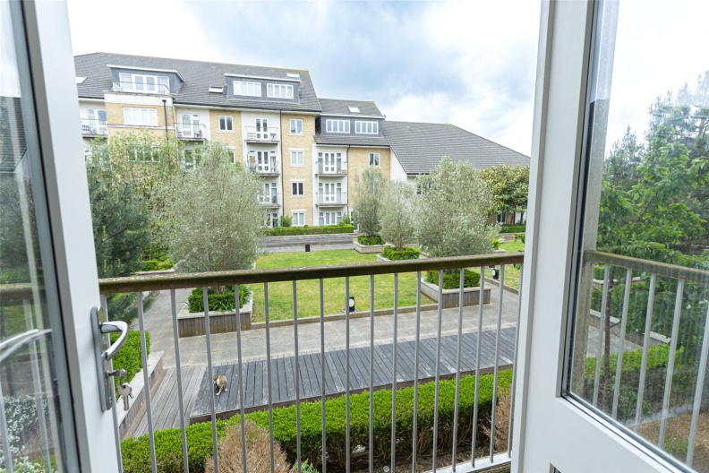 1 bedroom apartments/flats to sale in Park Lodge Avenue, West Drayton-image 8