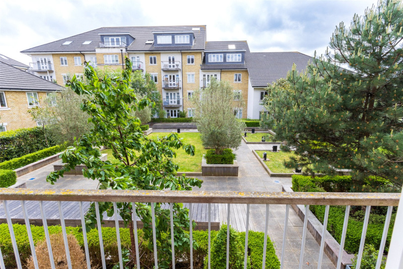 1 bedroom apartments/flats to sale in Park Lodge Avenue, West Drayton-image 5
