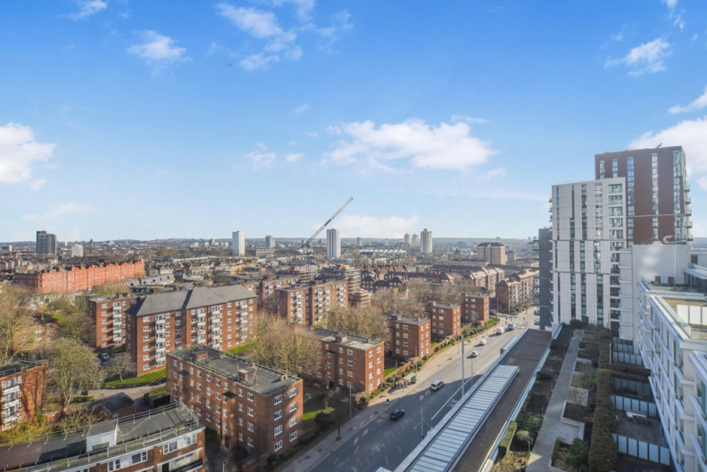 1 bedroom apartments/flats to sale in Wandsworth Road, Nine Elms-image 11