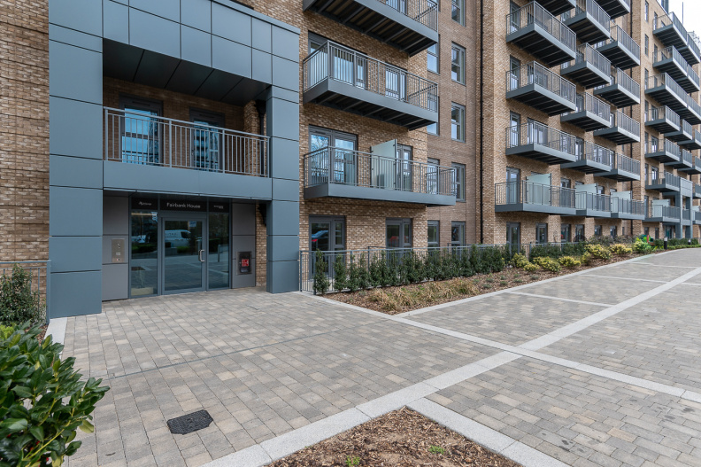 1 bedroom apartments/flats to sale in Beaufort Square, Colindale-image 14