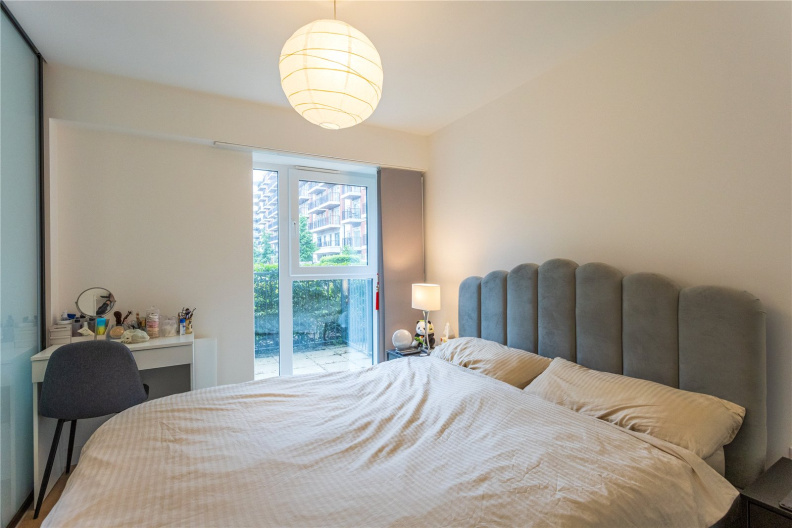 1 bedroom apartments/flats to sale in Beaufort Square, Colindale-image 11