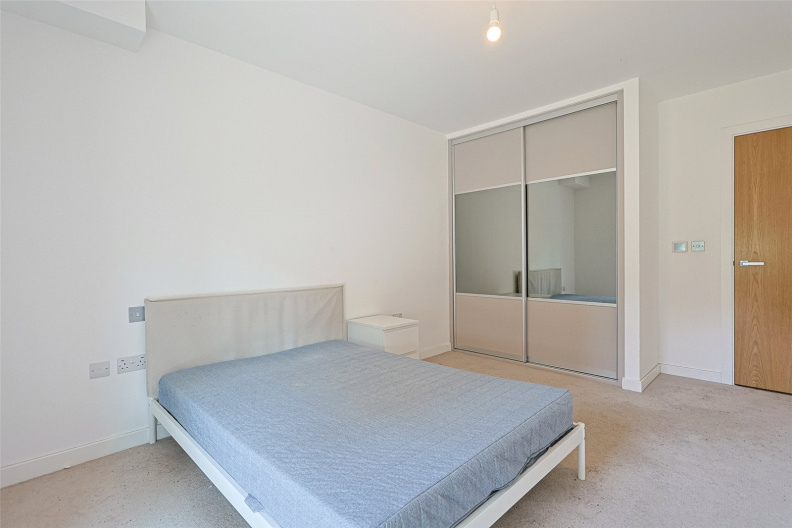 1 bedroom apartments/flats to sale in Thonrey Close, Colindale Gardens-image 6