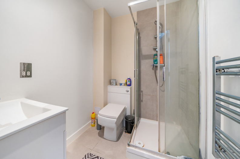 2 bedrooms apartments/flats to sale in High Street, Bromley-image 13