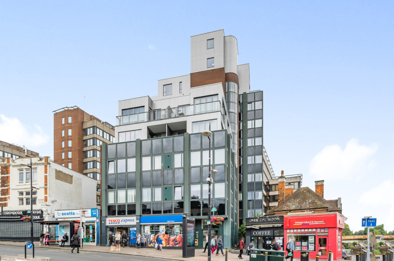 2 bedrooms apartments/flats to sale in High Street, Bromley-image 1