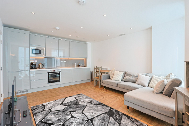 2 bedrooms apartments/flats to sale in West Gate, London, Ealing-image 5