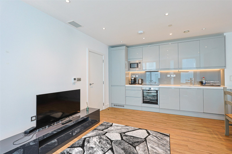 2 bedrooms apartments/flats to sale in West Gate, London, Ealing-image 13