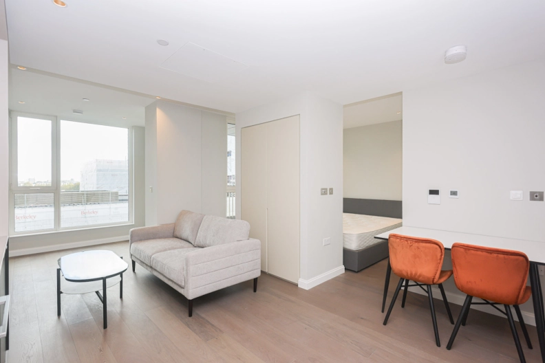 1 bedroom apartments/flats to sale in Gasholder Place, Lambeth-image 2