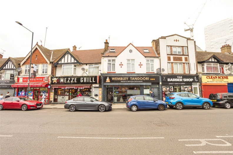 1 bedroom apartments/flats to sale in Brook Avenue, Wembley-image 8