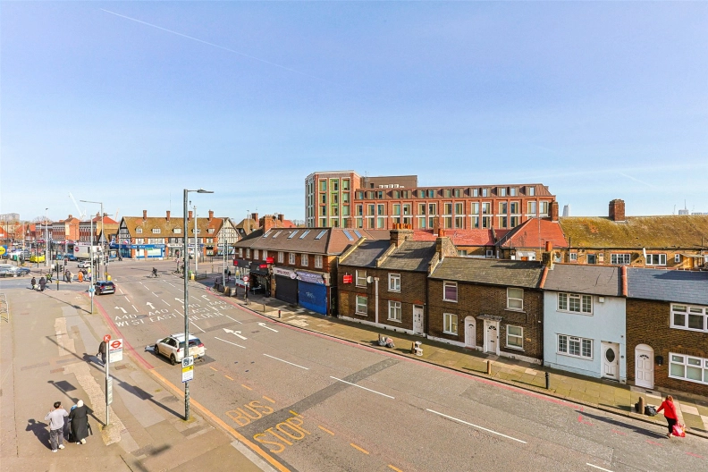 1 bedroom apartments/flats to sale in East Acton Lane, Ealing-image 10