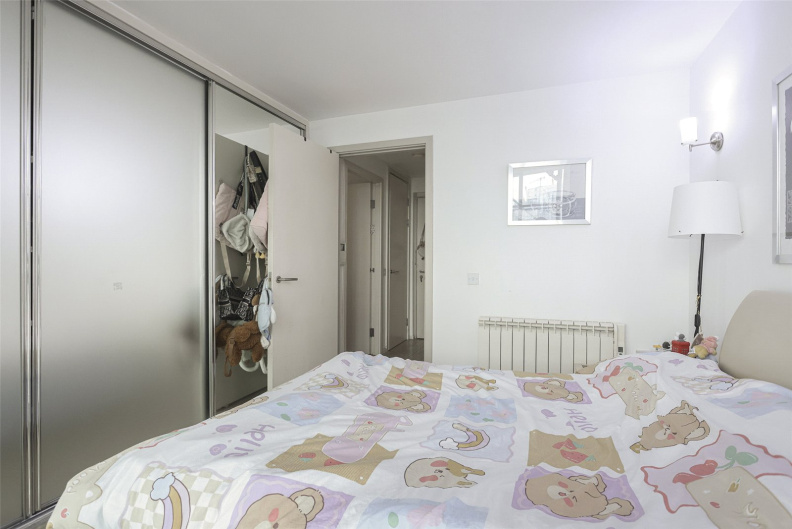 1 bedroom apartments/flats to sale in Blackwall Way, London-image 13