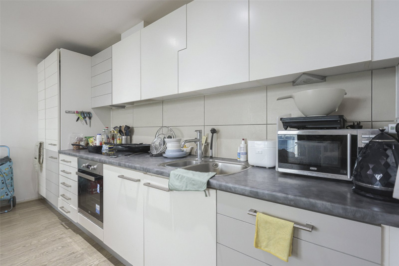 1 bedroom apartments/flats to sale in Blackwall Way, London-image 3