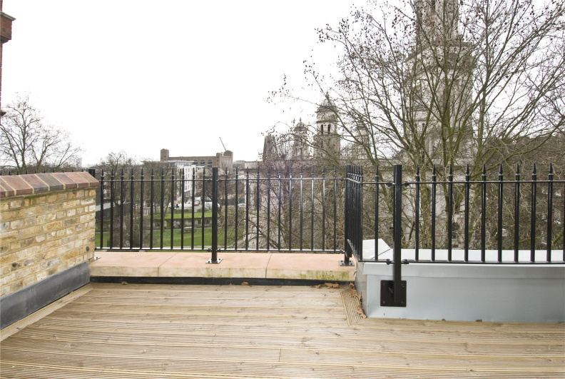 3 bedrooms apartments/flats to sale in School Mews, Shadwell-image 8