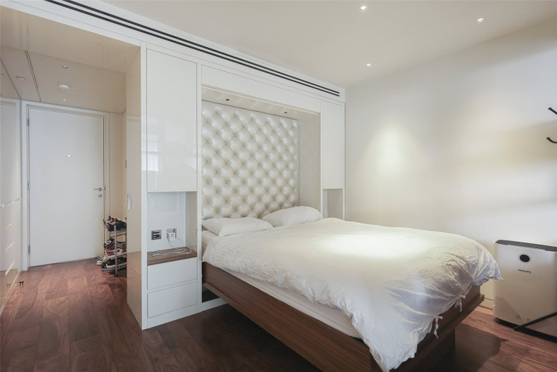 1 bedroom apartments/flats to sale in Moor Lane, Moorgate-image 5