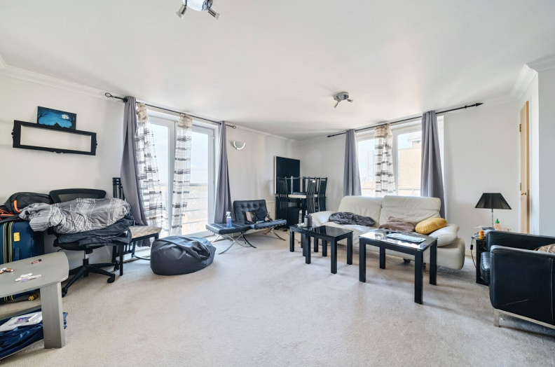 2 bedrooms apartments/flats to sale in Millennium Drive, Canary Wharf-image 2