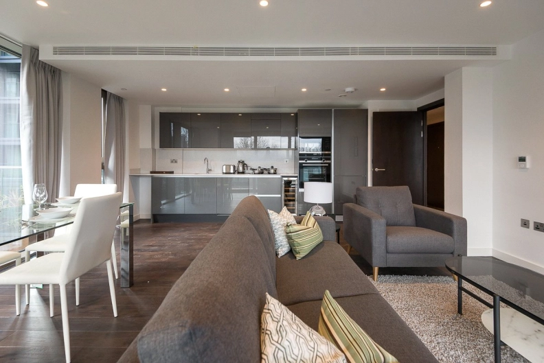 2 bedrooms apartments/flats to sale in Royal Mint Street, London-image 11