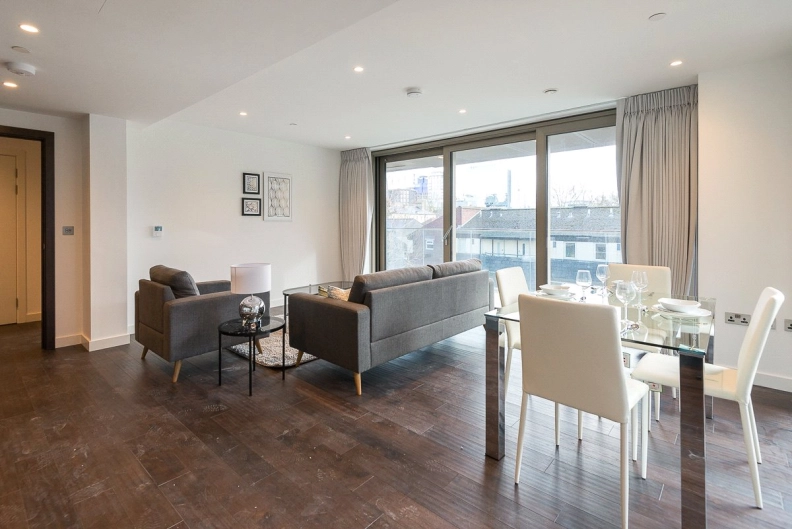 2 bedrooms apartments/flats to sale in Royal Mint Street, London-image 6