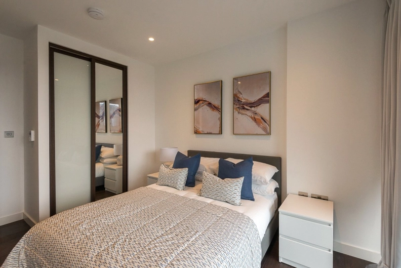 2 bedrooms apartments/flats to sale in Royal Mint Street, London-image 13