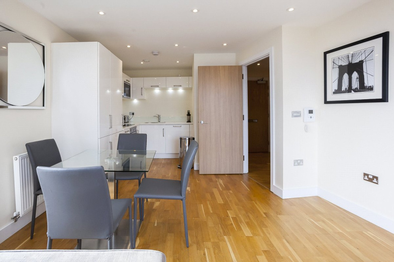 1 bedroom apartments/flats to sale in Maltby Street, London-image 7