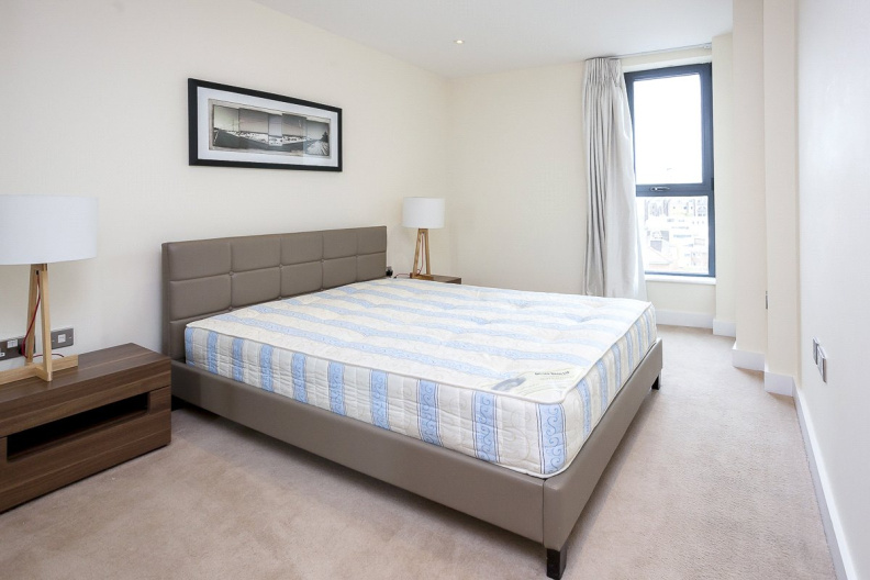 1 bedroom apartments/flats to sale in Maltby Street, London-image 4