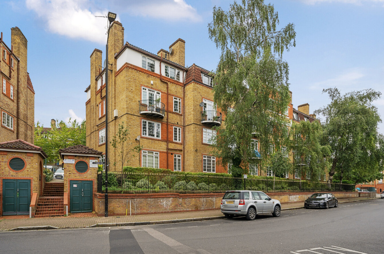 1 bedroom apartments/flats to sale in Acorn Walk, Rotherhithe-image 1