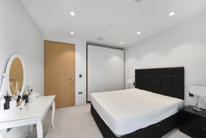 1 bedroom apartments/flats to sale in Duchess Walk, Southwark-image 3