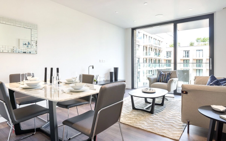 1 bedroom apartments/flats to sale in Chaucer Gardens, London-image 1