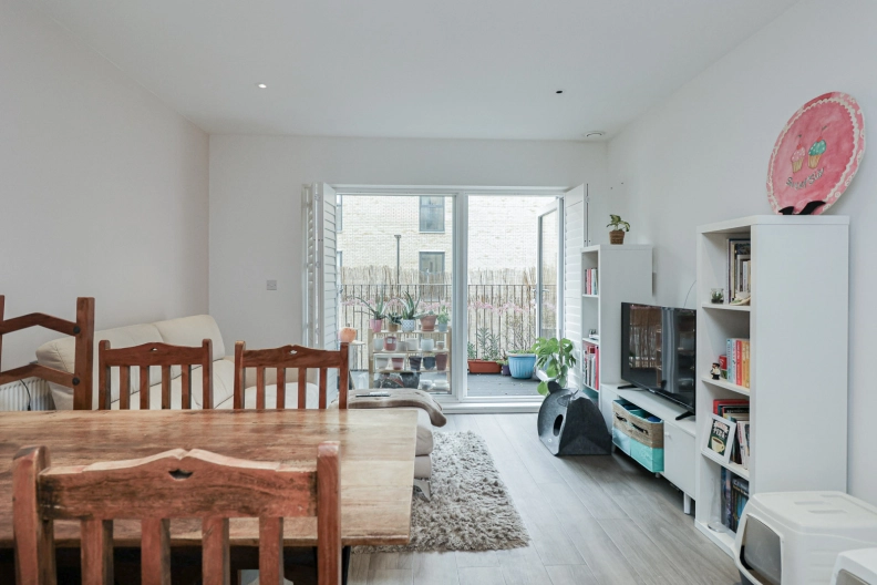 2 bedrooms apartments/flats to sale in Brumwell Avenue, Woolwich-image 16