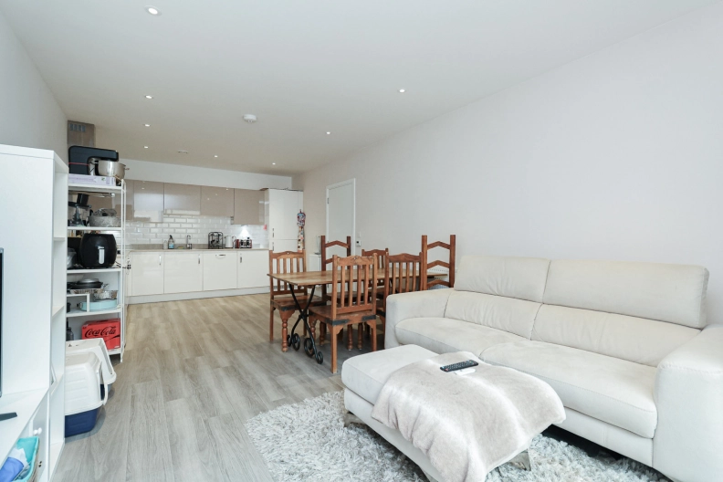 2 bedrooms apartments/flats to sale in Brumwell Avenue, Woolwich-image 4