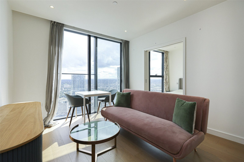 Studio apartments/flats to sale in Marsh Wall, Canary Wharf-image 2