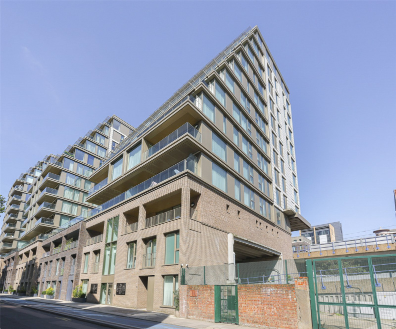 2 bedrooms apartments/flats to sale in Royal Mint Street, Tower Hill-image 1