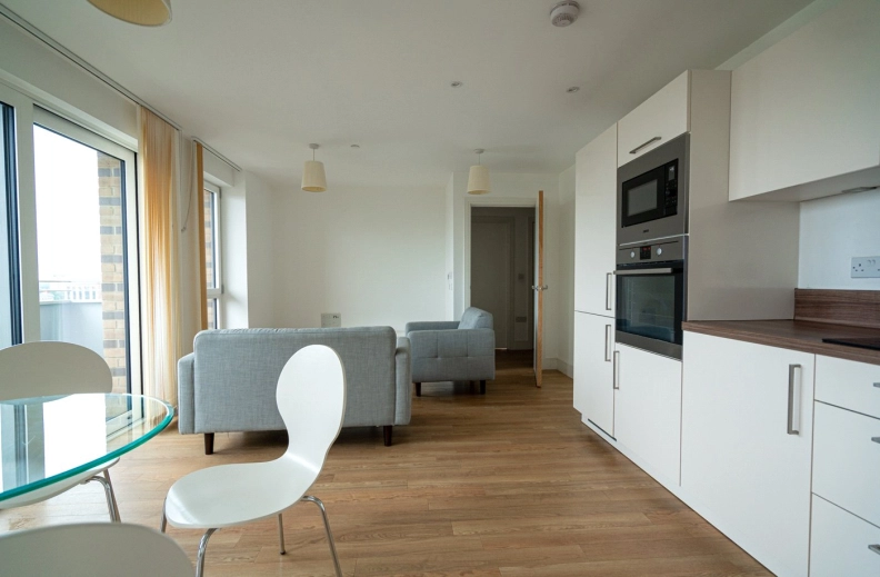 1 bedroom apartments/flats to sale in Hannaford Walk, London-image 10