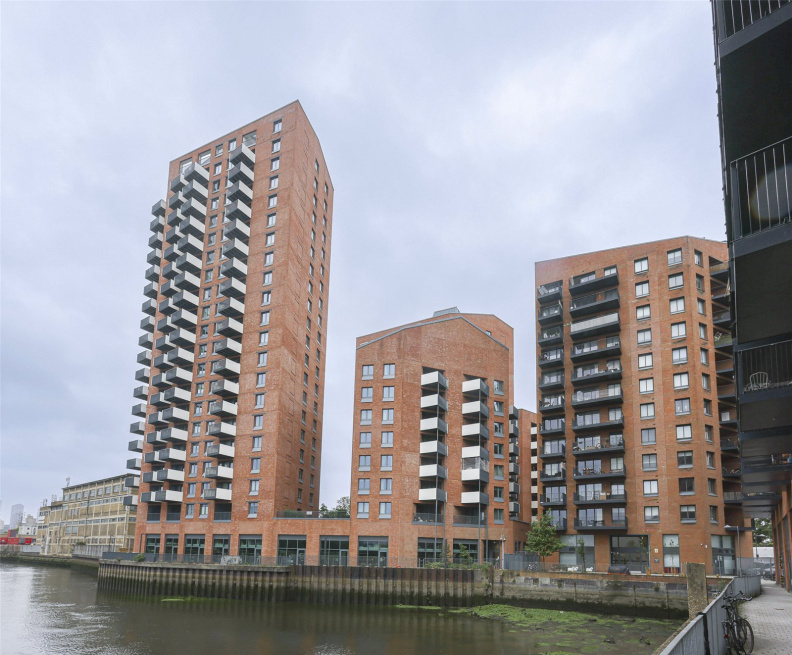 1 bedroom apartments/flats to sale in Gillender Street, Stratford-image 1