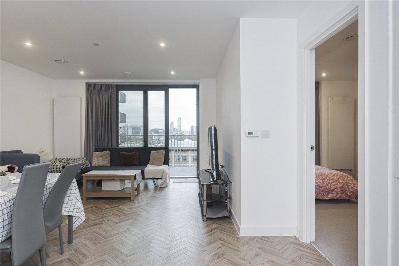 1 bedroom apartments/flats to sale in Gillender Street, Stratford-image 11
