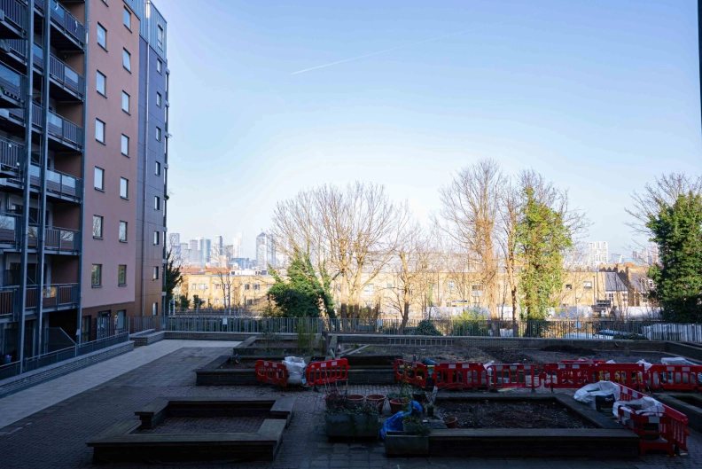 2 bedrooms apartments/flats to sale in Seren Park Gardens, Greenwich-image 9