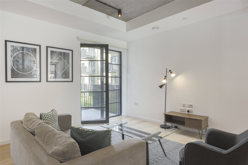 2 bedrooms apartments/flats to sale in Orchard Place, London-image 12